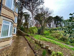 Photo 17- click for photo gallery